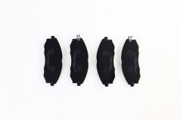 Передние колодки H1 2 / 4WD / Libero - фото 1