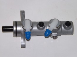 Цилиндр тормозной главный  Porter 2 с АБС - фото 1