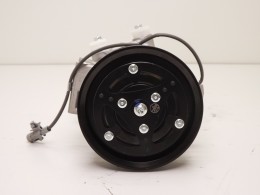 Компрессор кондиционера Toyota HiLux 1997-2005 - фото 1